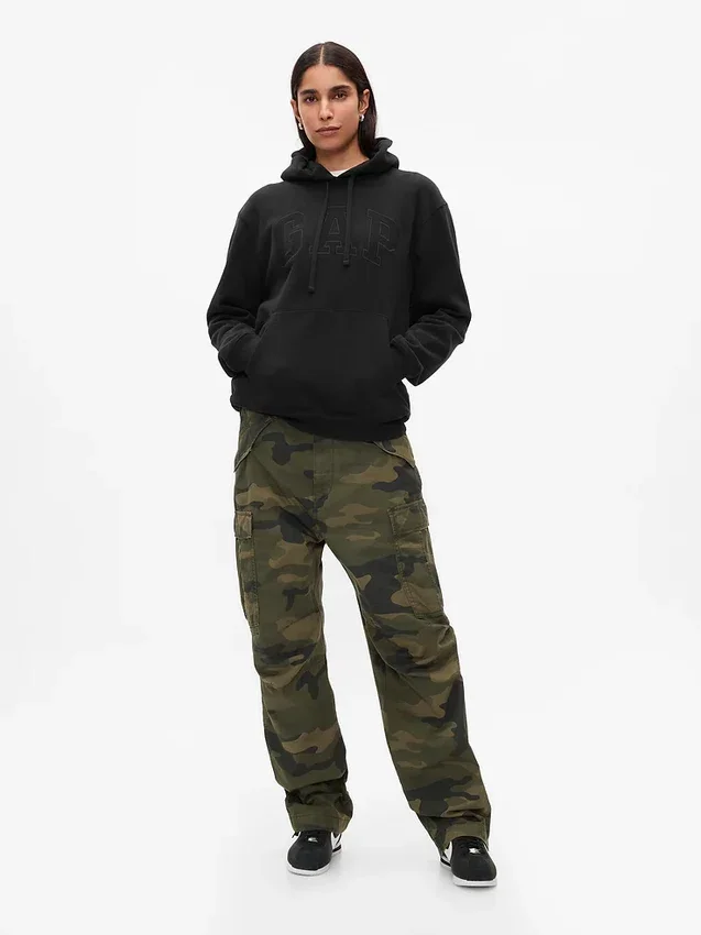 Hoodie för vuxna med Vintagesoft Arch Logo