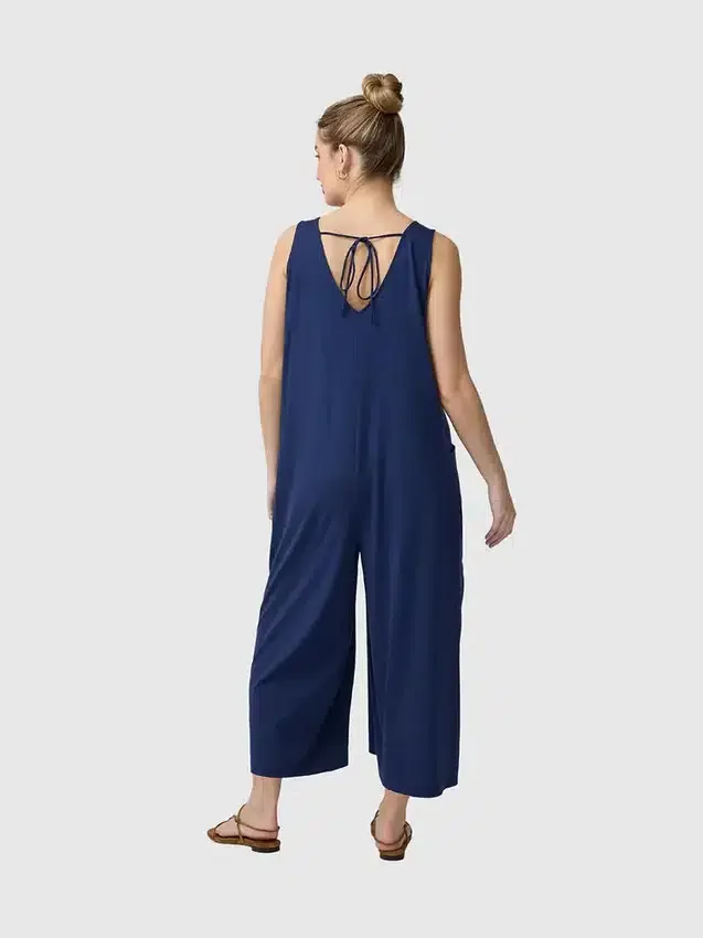 Ingrid och Isabel Lisbon – Ärmlös jumpsuit med vida ben för mammakläder