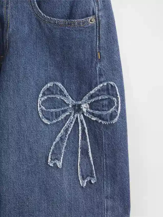 Jeans för barn med låg midja och vid ben