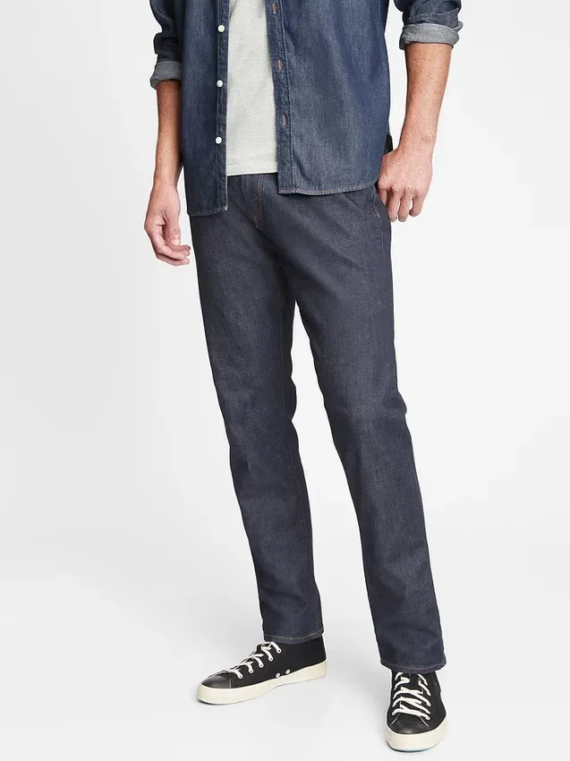 Jeans med atletisk, avsmalnande passform