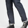 Jeans med atletisk, avsmalnande passform