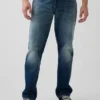 Jeans med avslappnad rak passform
