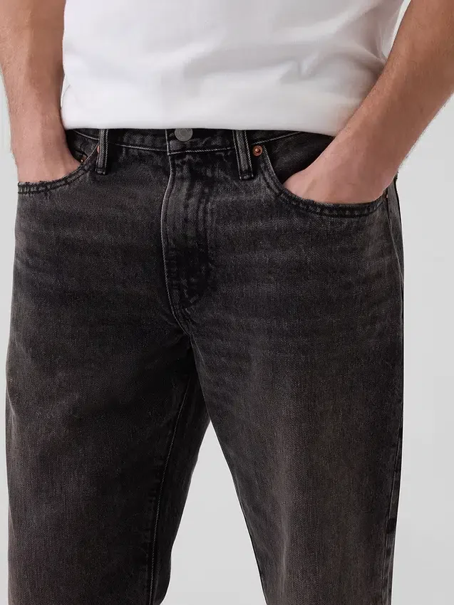 Jeans med avslappnad rak passform