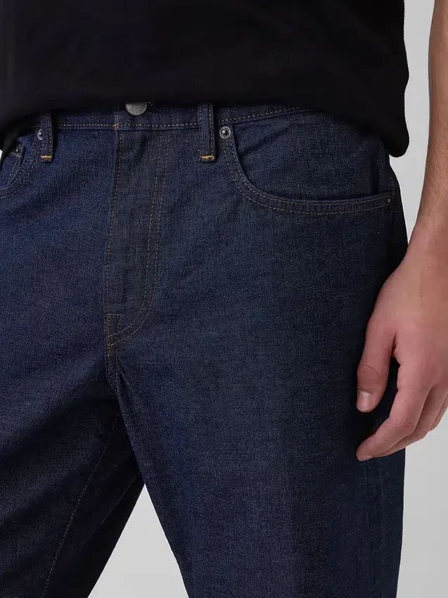 Jeans med avslappnad rak passform