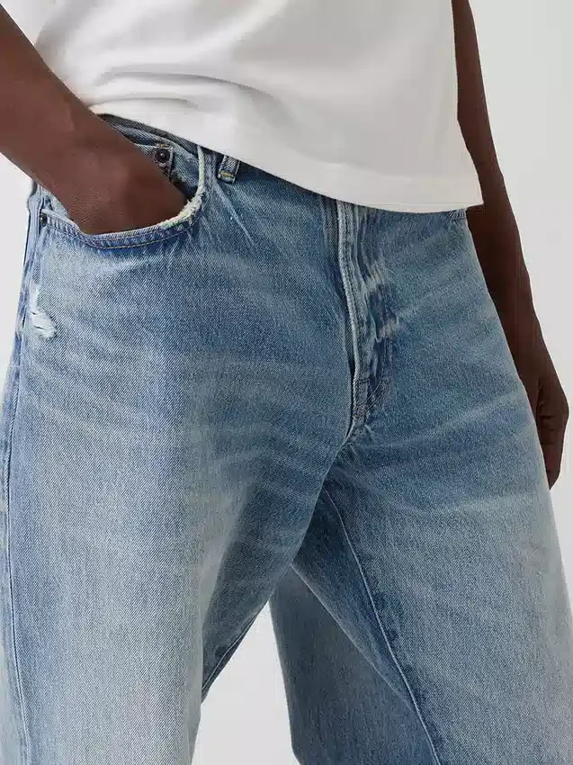 Jeans med avslappnad rak passform