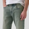 Jeans med avslappnad rak passform