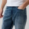 Jeans med avslappnad rak passform