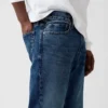 Jeans med avslappnad rak passform