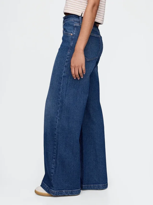 Jeans med extra hög midja och vida ben