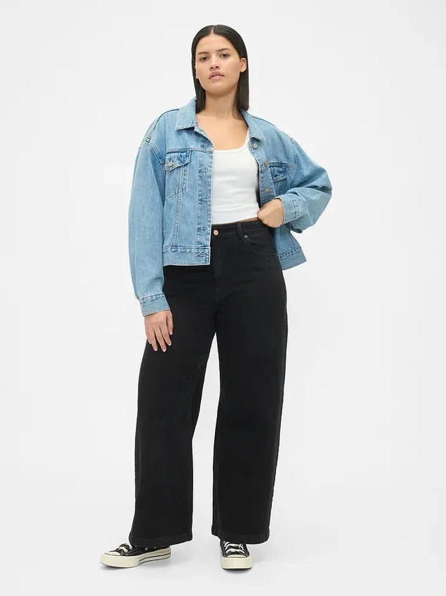 Jeans med extra hög midja och vida ben