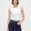 Jeans med hög midja och avslappnad utsvängd passform