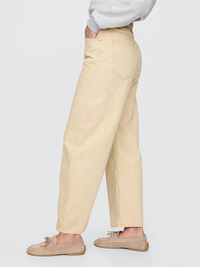 Jeans med hög midja och khakifärgade ränder