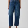 Jeans med hög midja och kort benlängd