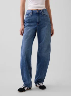 Jeans med hög midja och rak passform