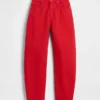 Jeans med hög midja och rak passform