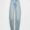 Jeans med hög midja och rak passform