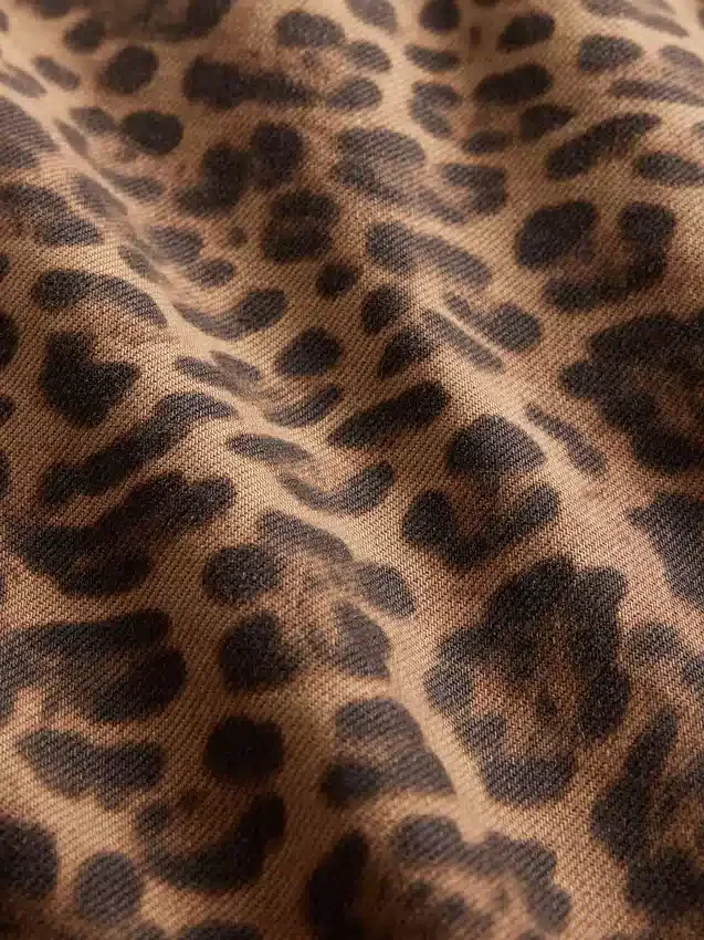 Jeans med hög midja och rak passform