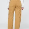 Jeans med hög midja och rak passform