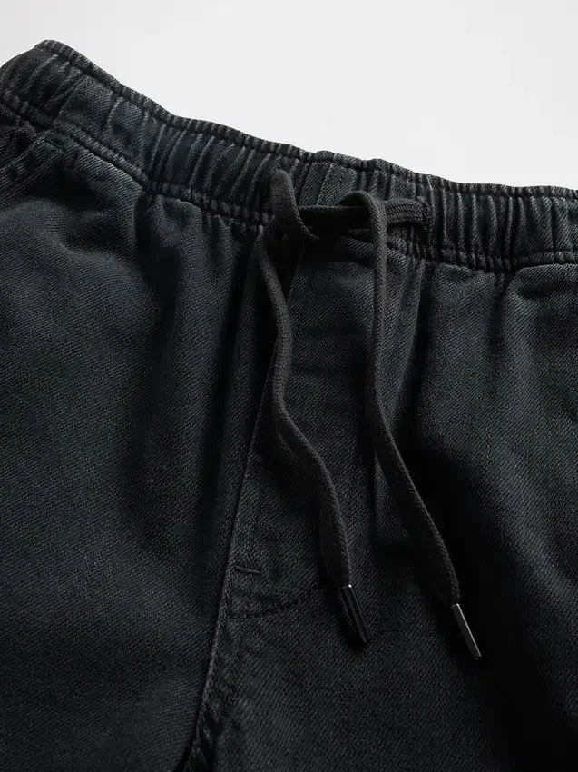 Jeans med hög midja och rak passform