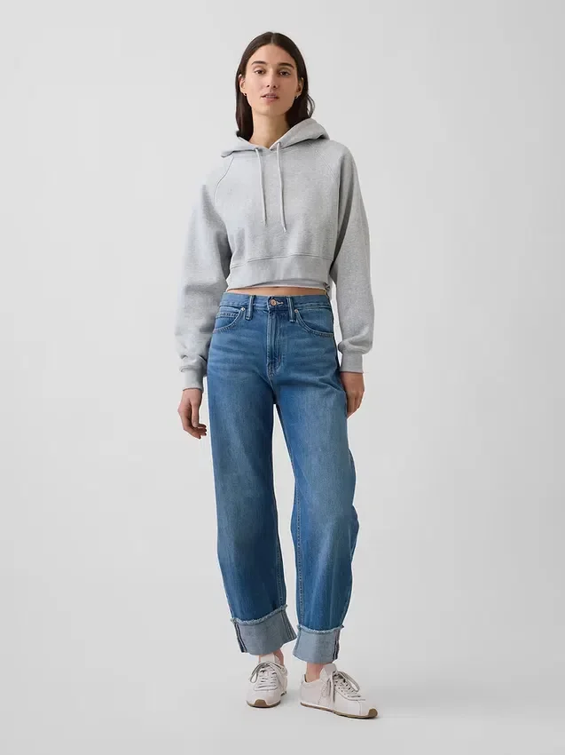 Jeans med hög midja och uppvikt benslut