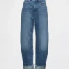 Jeans med hög midja och uppvikt benslut
