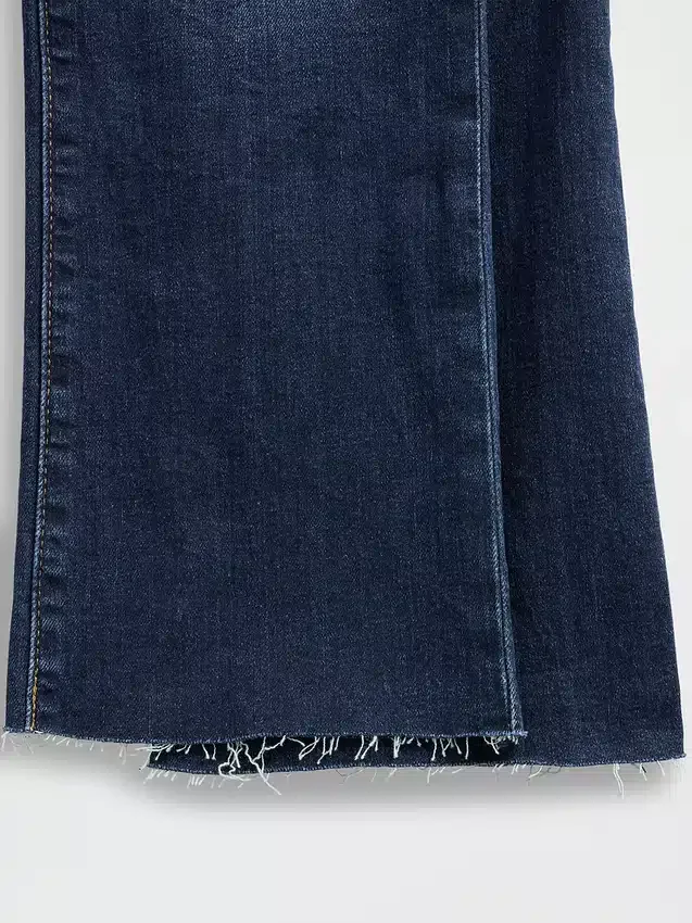 Jeans med hög midja och utsvängda ben