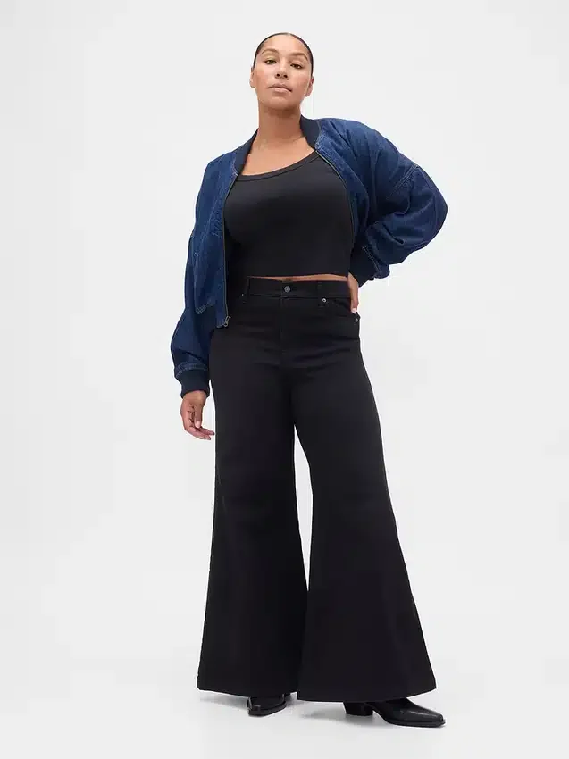 Jeans med hög midja och vid ben