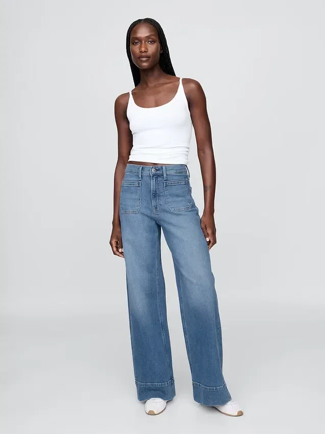 Jeans med hög midja och vida ben