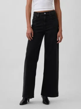 Jeans med hög midja och vida ben