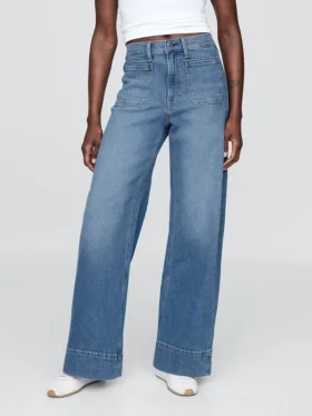 Jeans med hög midja och vida ben