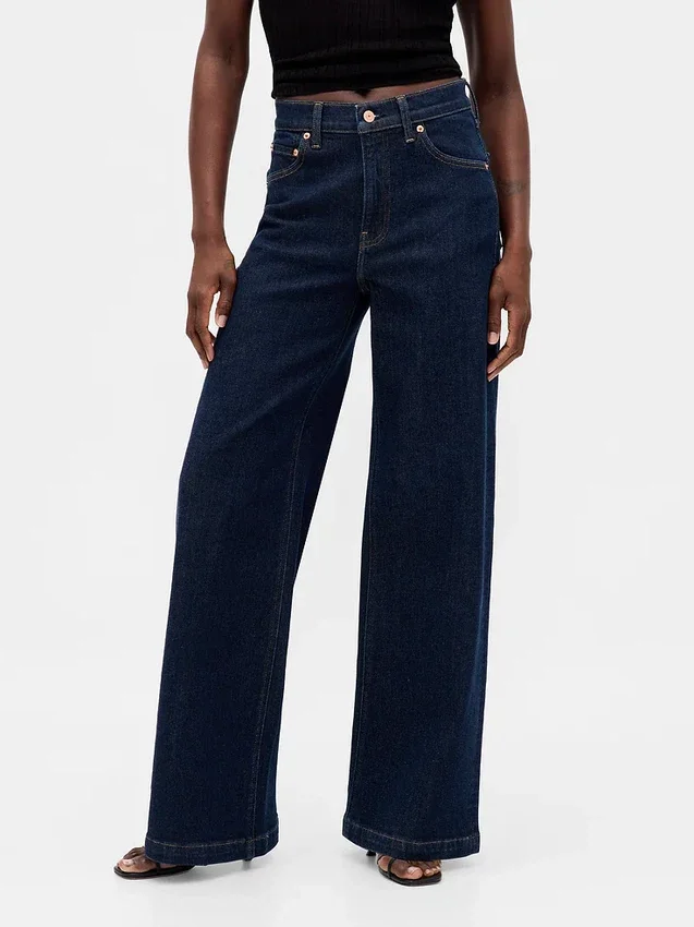 Jeans med hög midja och vida ben