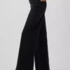 Jeans med hög midja och vida ben