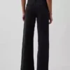 Jeans med hög midja och vida ben