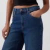 Jeans med hög midja och vida ben
