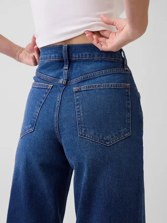 Jeans med hög midja och vida ben