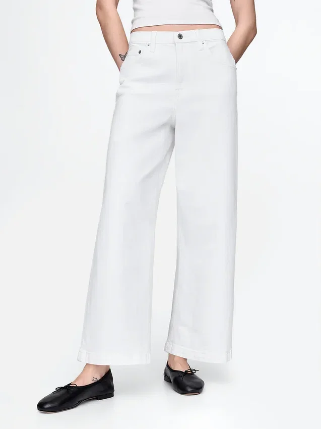Jeans med hög midja, vid ben och ankellängd