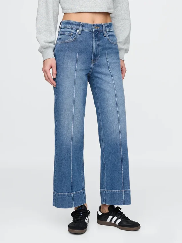 Jeans med hög midja, vid ben och ankellängd