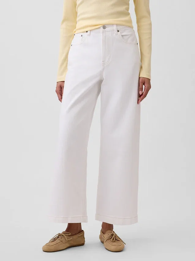 Jeans med hög midja, vid ben och ankellängd