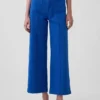 Jeans med hög midja, vid ben och ankellängd