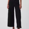 Jeans med hög midja, vid ben och ankellängd