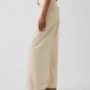 Jeans med hög midja, vid ben och ankellängd