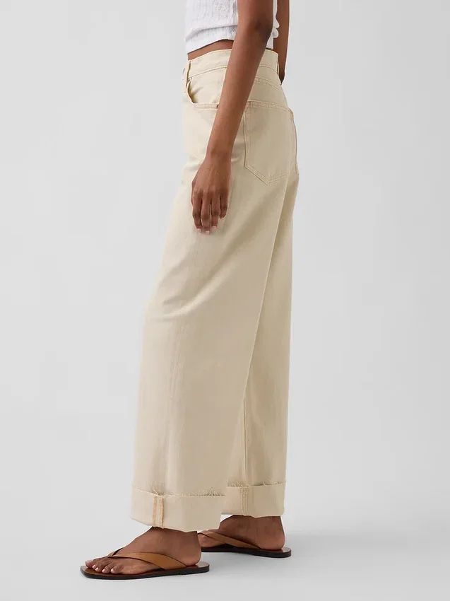 Jeans med hög midja, vid ben och ankellängd