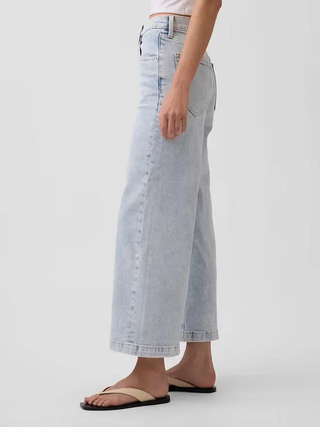 Jeans med hög midja, vid ben och ankellängd