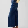 Jeans med hög midja, vid ben och ankellängd