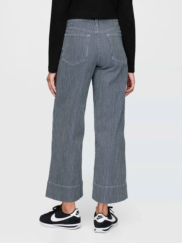 Jeans med hög midja, vid ben och ankellängd
