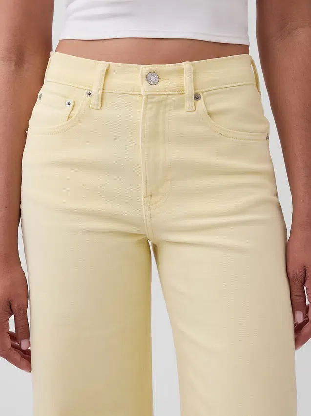 Jeans med hög midja, vid ben och ankellängd