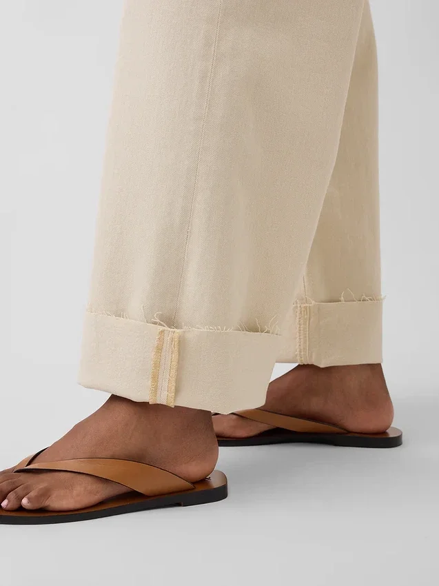 Jeans med hög midja, vid ben och ankellängd