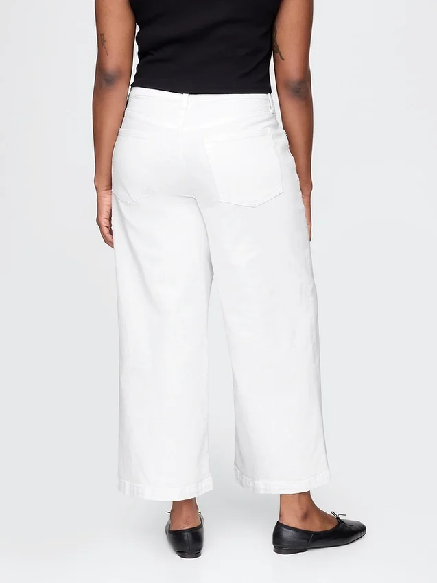 Jeans med hög midja, vid ben och ankellängd