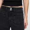 Jeans med hög midja, vid ben och ankellängd