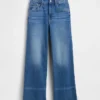 Jeans med hög midja, vid ben och ankellängd